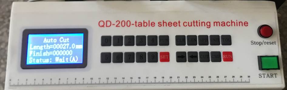 Листорезальная машина QD-200-table – 2-я машина из серии
<br> - листорезки - флаторезки - подробные фотографии в комплекте
<br> с системой продольной приводки резки по метке на материале. Фотография 2.