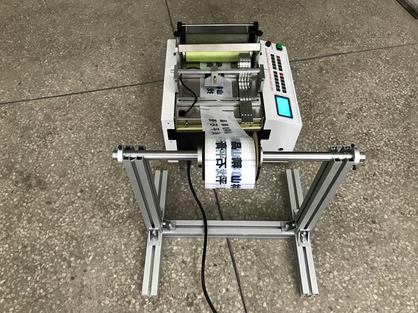 Листорезальная машина QD-200-table – подробные фотографии листорезка - флаторезка. Фотография 8.