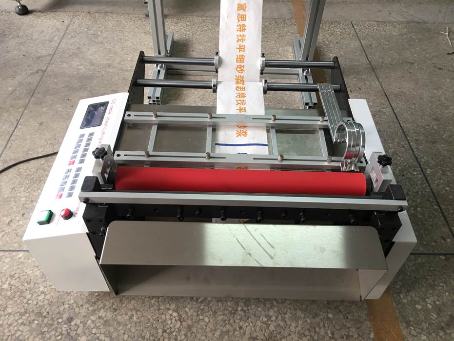 Листорезальная машина QD-400-table- подробные фотографии– 2 машина из серии - листорезки - флаторезки в комплекте с отдельной стойкой размотки роля. Фотография 3.